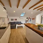 Gruz Holiday Hideaway