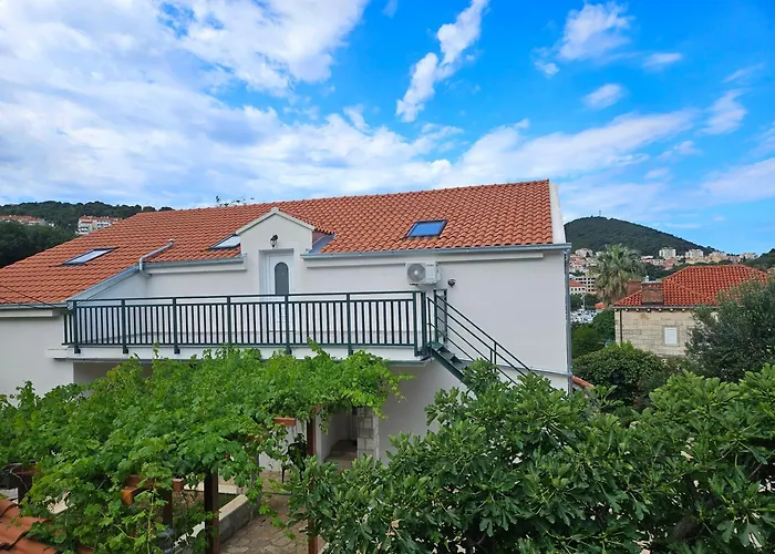 Gruz Holiday Hideaway